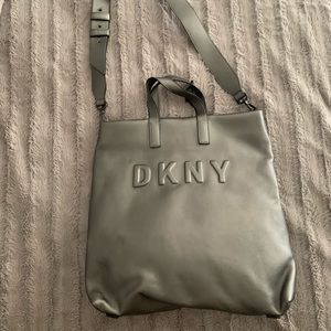NWT DKNY “Tilly” medium gunmetal leather gum bag
